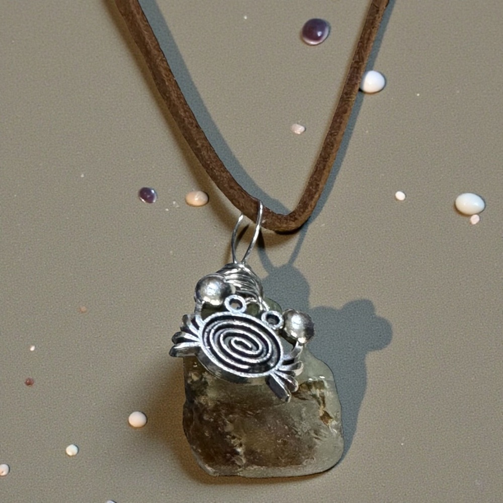 NWT OOAK Handmade Surf Tumbled Bonfire Sea Glass & Crab Pendant Necklace